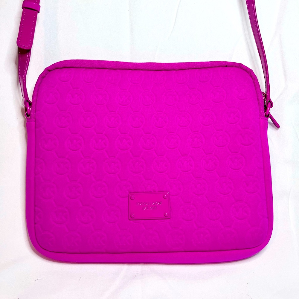 Michael Kors - Bright Magenta Shoulder Bag